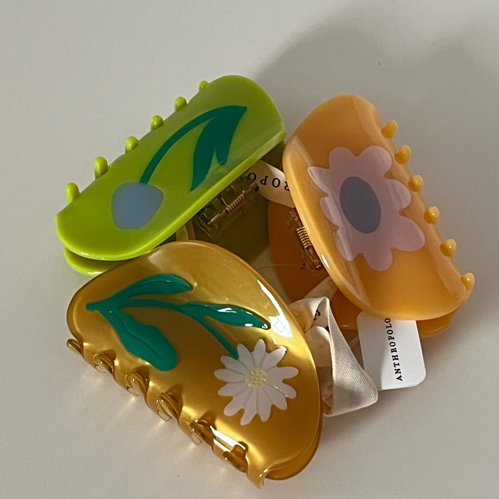 Anthropologie Green and Orange Floral Hair Accessories Set